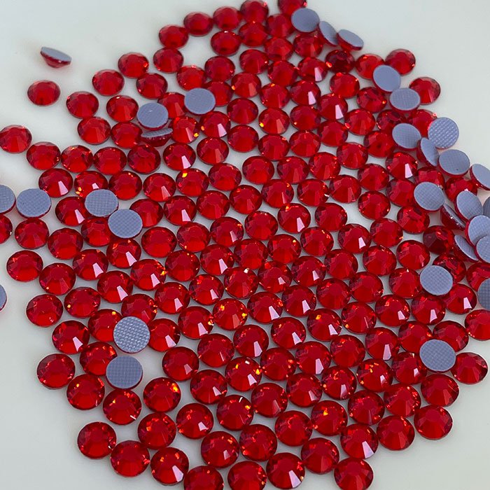 2058 claro siam libre de plomo Hotfix cristal piedra de ricino al por mayor